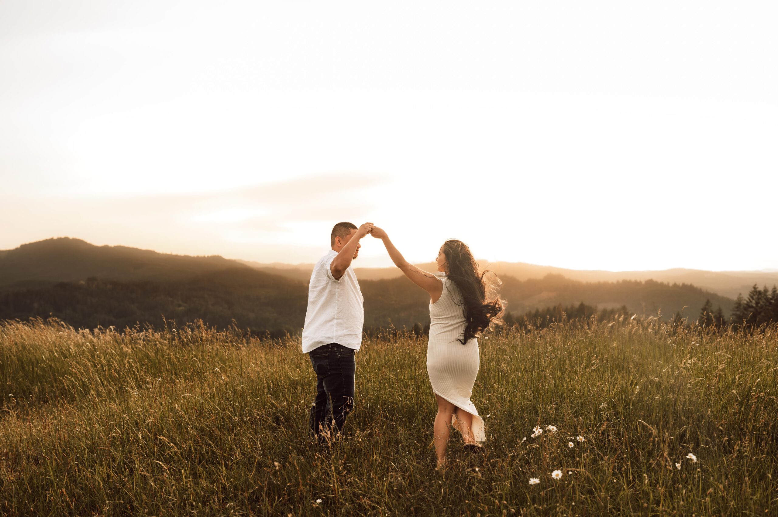 Salem Family Photography - Golden Hour Engagement Session | Kelsey + Lenny