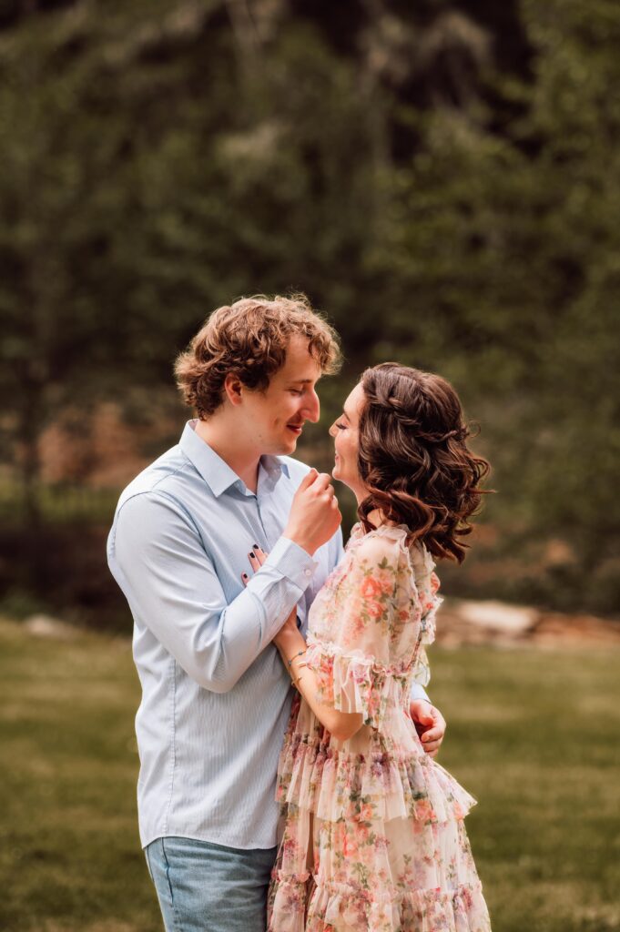 Oregon Engagement Photography - Turn Your Session Into A Date