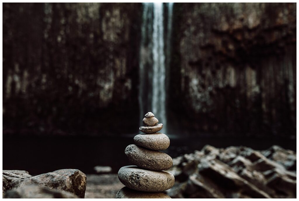 Oregon Engagement Photography - Romantic Waterfall Engagement Session | Lauren + Dylan