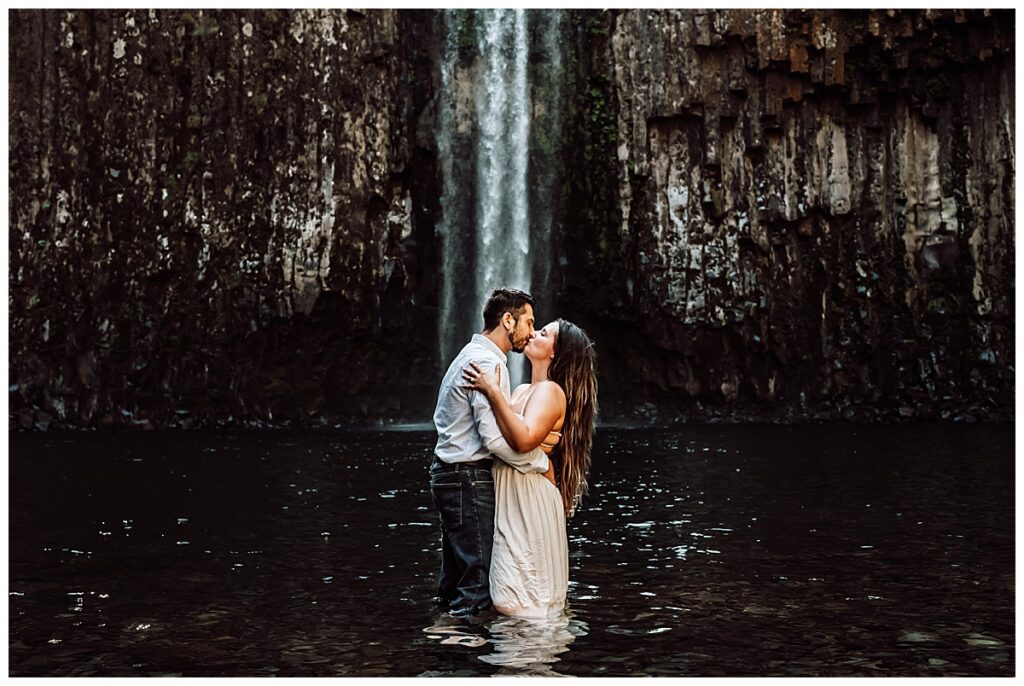 Oregon Engagement Photography - Romantic Waterfall Engagement Session | Lauren + Dylan