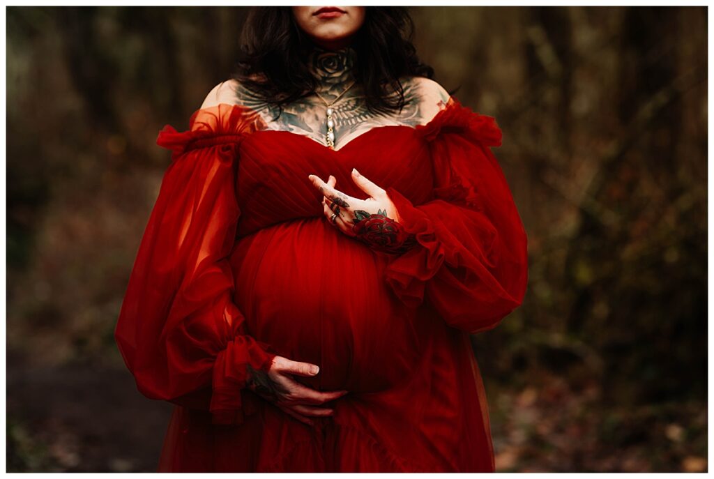 Salem Family Photography - Creative Maternity Session | Emma