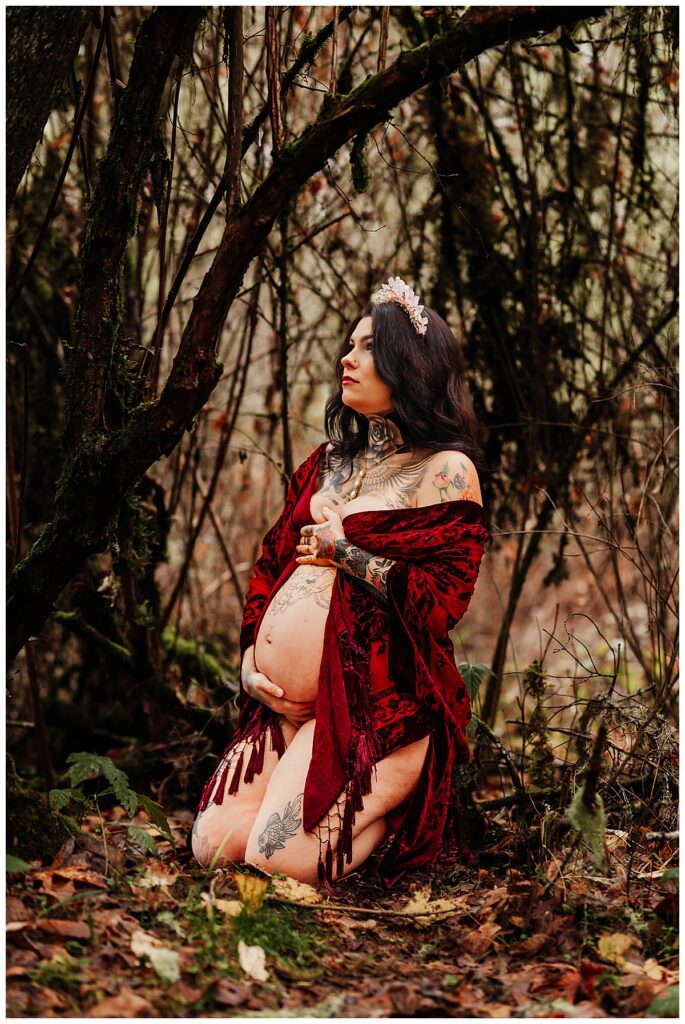 Salem Family Photography - Creative Maternity Session | Emma