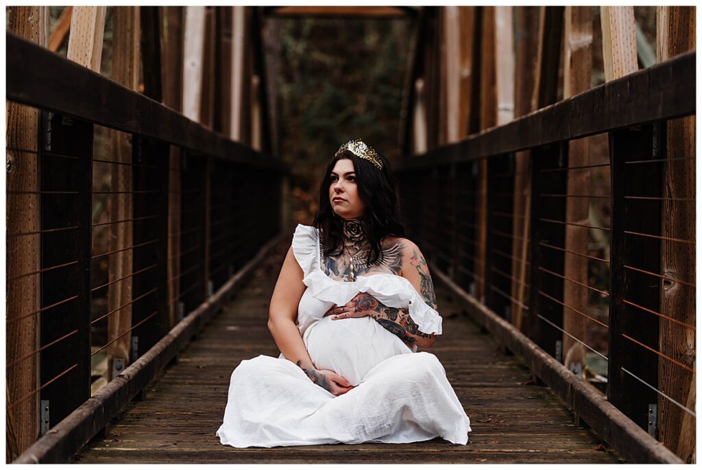 Salem Family Photography - Creative Maternity Session | Emma