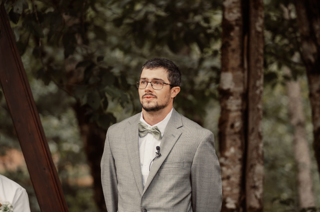Oregon Engagement Photography, Oregon Wedding Photography, Photography - Reber's Riverside Wedding | Yamhill County Photographer