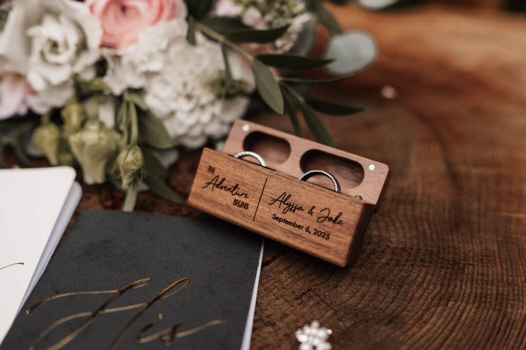 Oregon Engagement Photography, Oregon Wedding Photography, Photography - Reber's Riverside Wedding | Yamhill County Photographer
