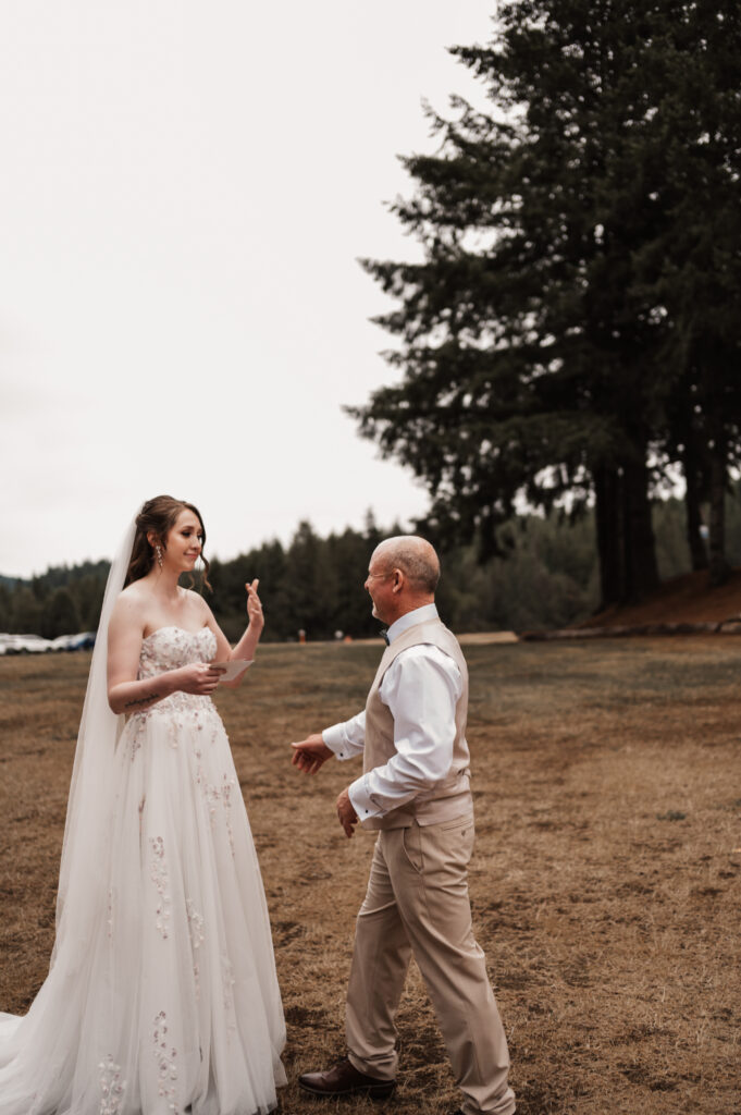 Oregon Engagement Photography, Oregon Wedding Photography, Photography - Reber's Riverside Wedding | Yamhill County Photographer