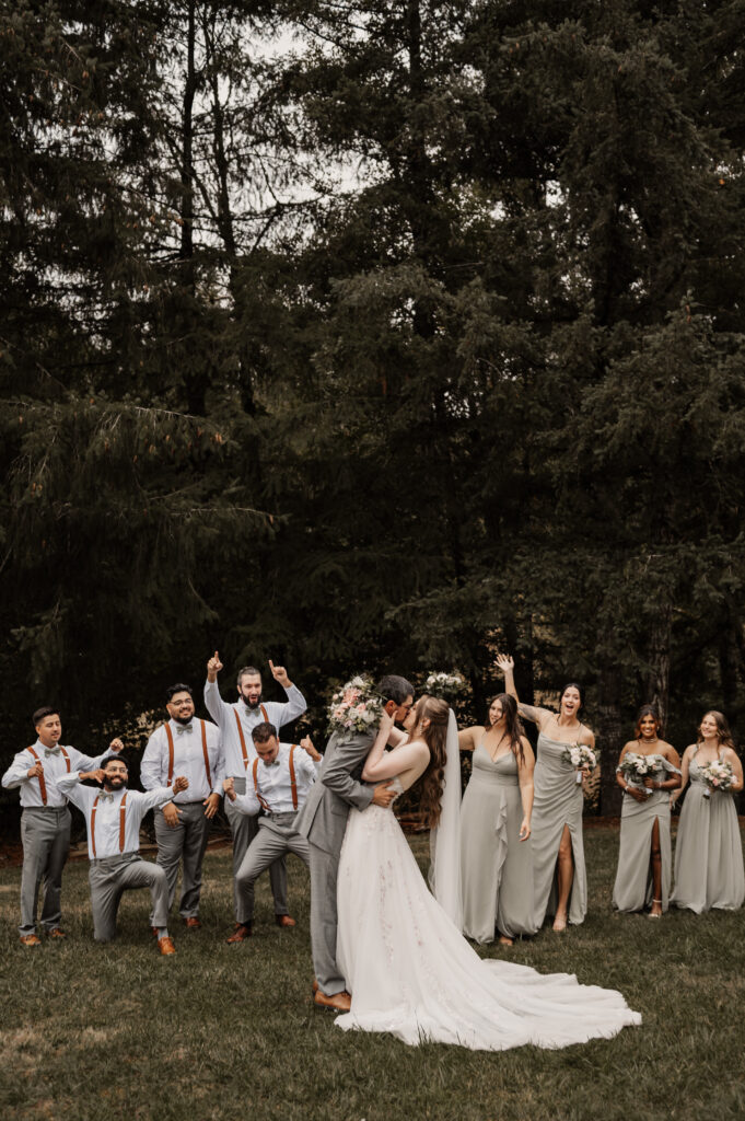 Oregon Engagement Photography, Oregon Wedding Photography, Photography - Reber's Riverside Wedding | Yamhill County Photographer