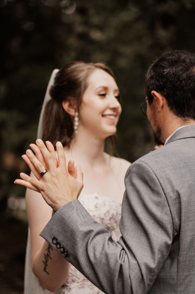 Oregon Engagement Photography, Oregon Wedding Photography, Photography - Reber's Riverside Wedding | Yamhill County Photographer